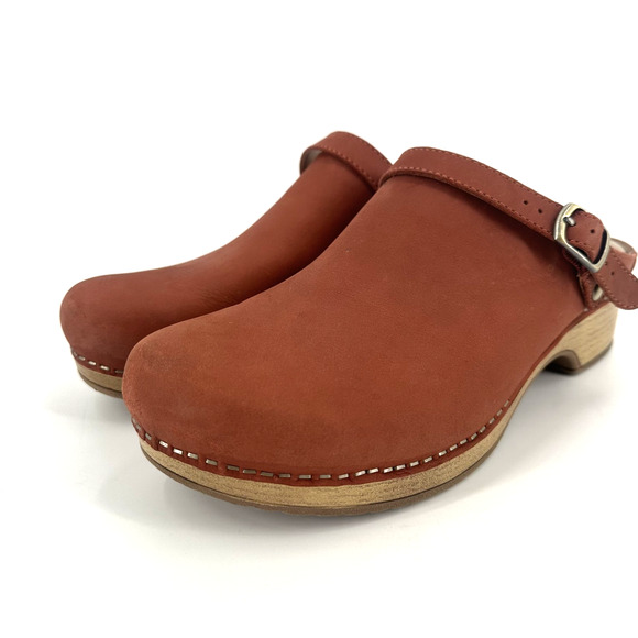Dansko Womens Berry Cinnamon Nubuck Burnished Leather Clogs Size 40/US 9.5 Retro - Picture 3 of 11